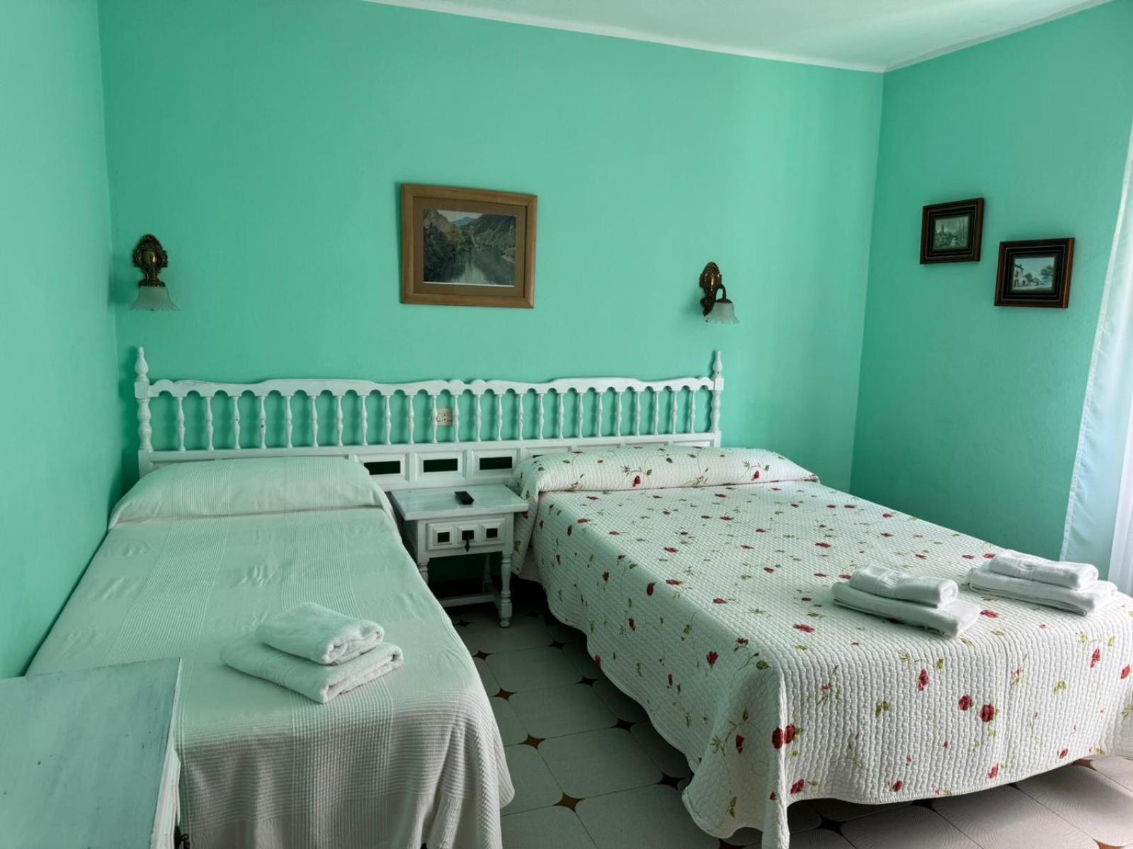 El Castanu De Cue Hotel Екстериор снимка
